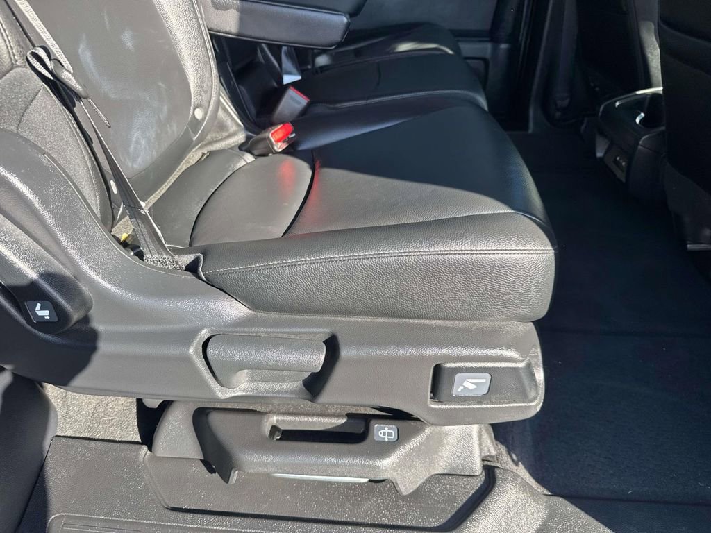 Used 2025 Honda Odyssey EX-L image 14