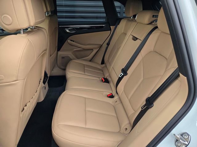 Used 2026 Porsche Macan image 19