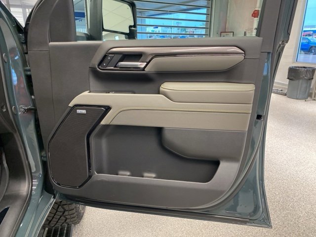 New 2026 Chevrolet Silverado 2500 ZR2 image 33