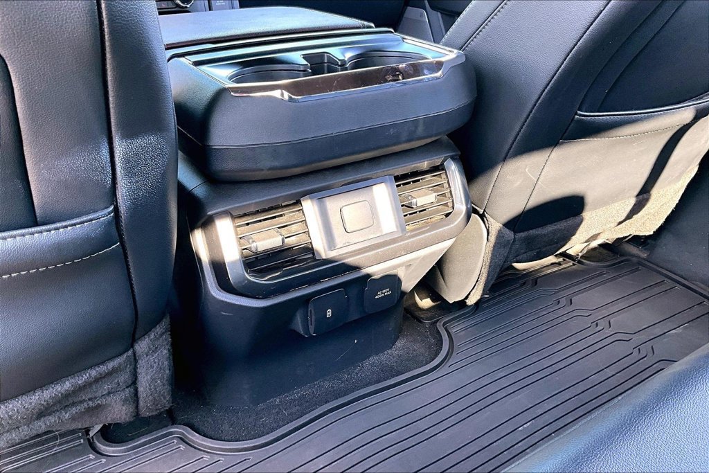 Used 2023 Ford F150 Lariat w/ Max Trailer Tow Package AWD/4WD image 25