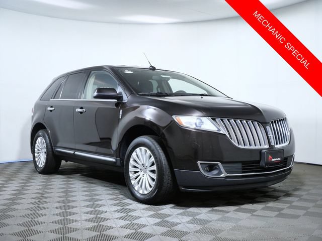 Used 2013 Lincoln MKX AWD w/ Class II Trailer Tow Pkg image 1