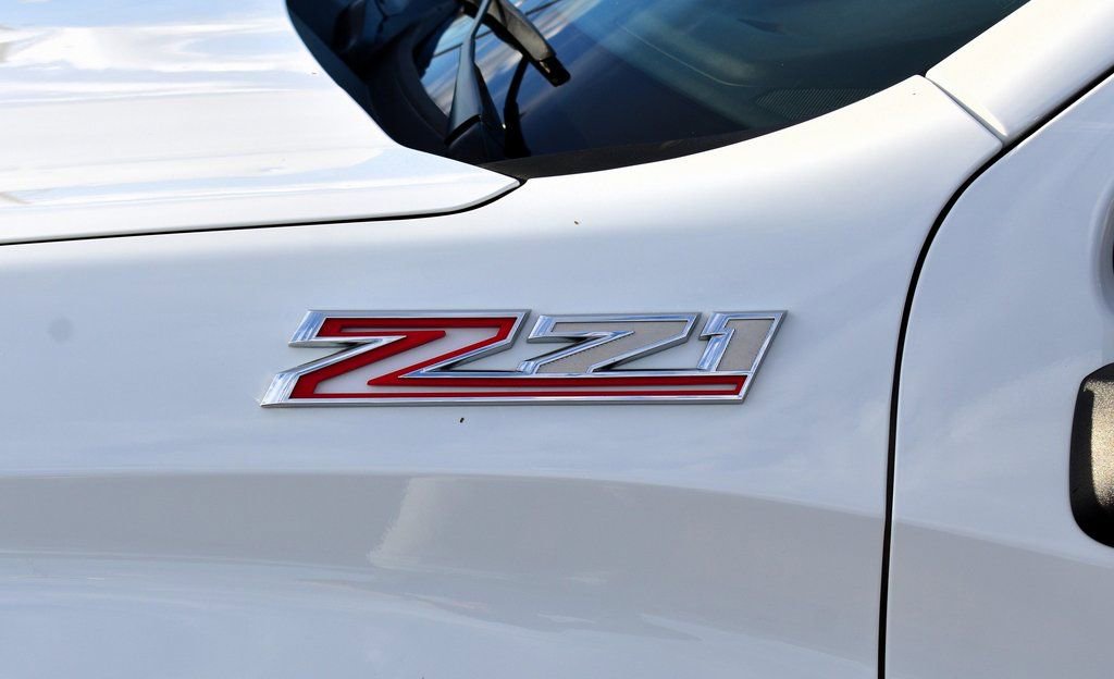 Used 2025 Chevrolet Silverado 1500 LT image 7