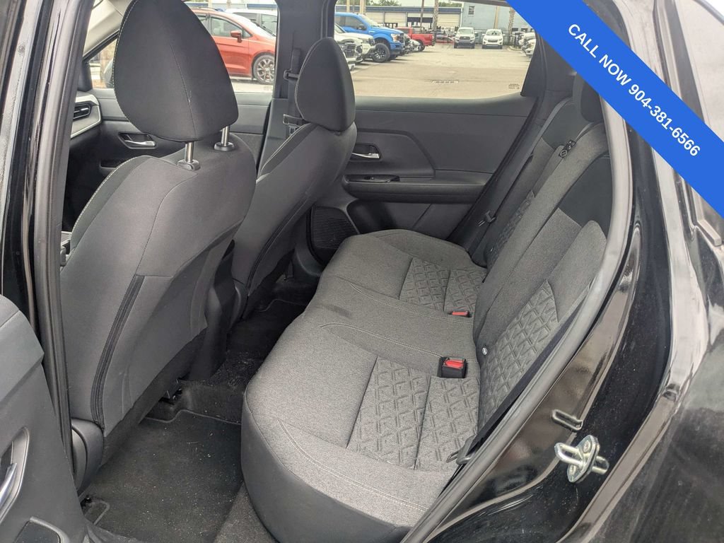 Used 2025 Nissan Kicks SV FWD image 14
