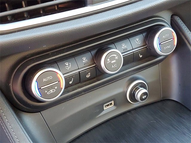 Used 2022 Alfa Romeo Stelvio Sprint image 16