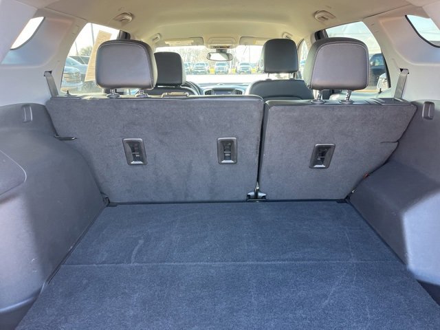 Used 2024 GMC Terrain SLT image 41