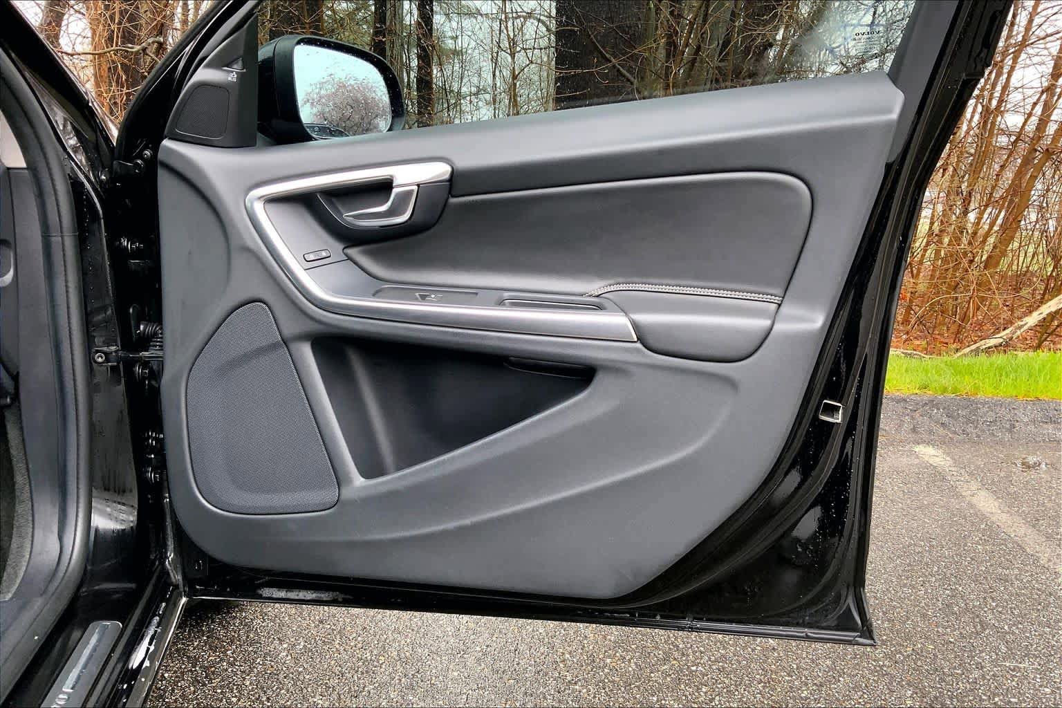 Used 2018 Volvo S60 T5 Dynamic w/ Vision Package AWD/4WD image 23
