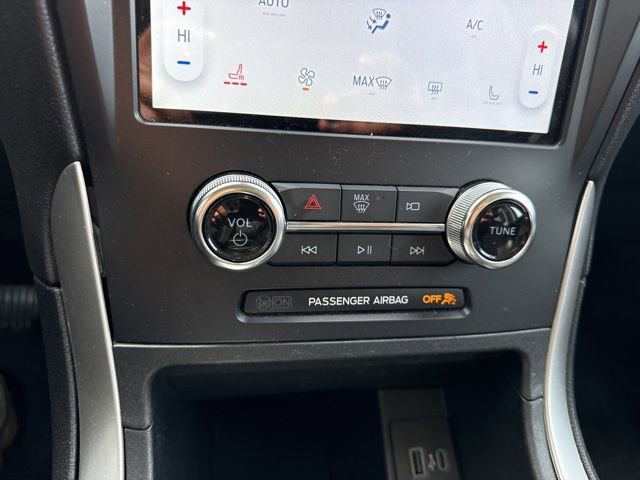 Used 2024 Ford Edge SEL AWD/4WD image 16