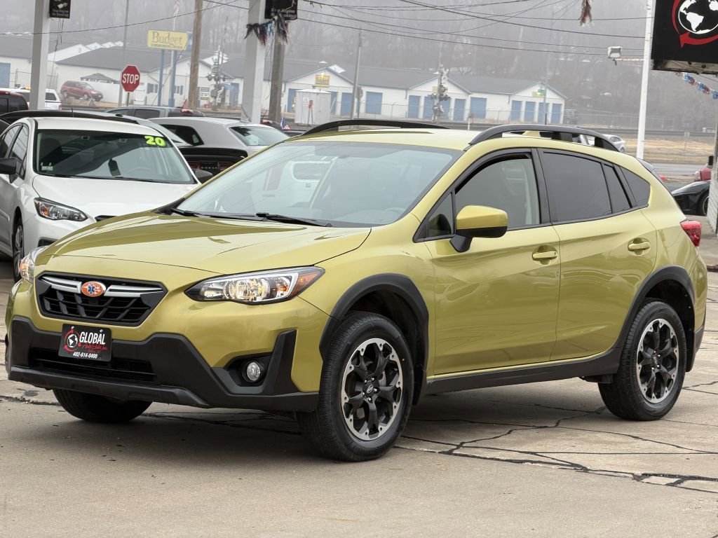Used 2023 Subaru Crosstrek 2.0i Premium image 3