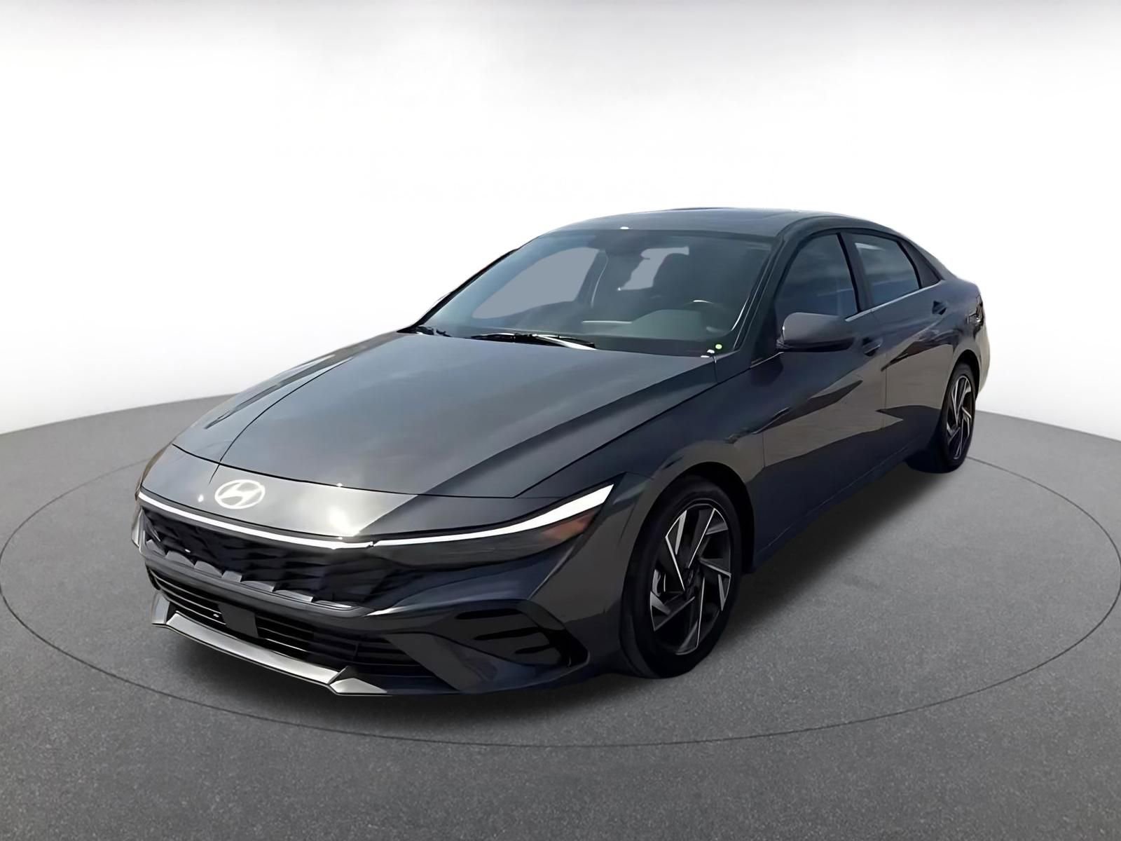 Used 2025 Hyundai Elantra SEL image 7