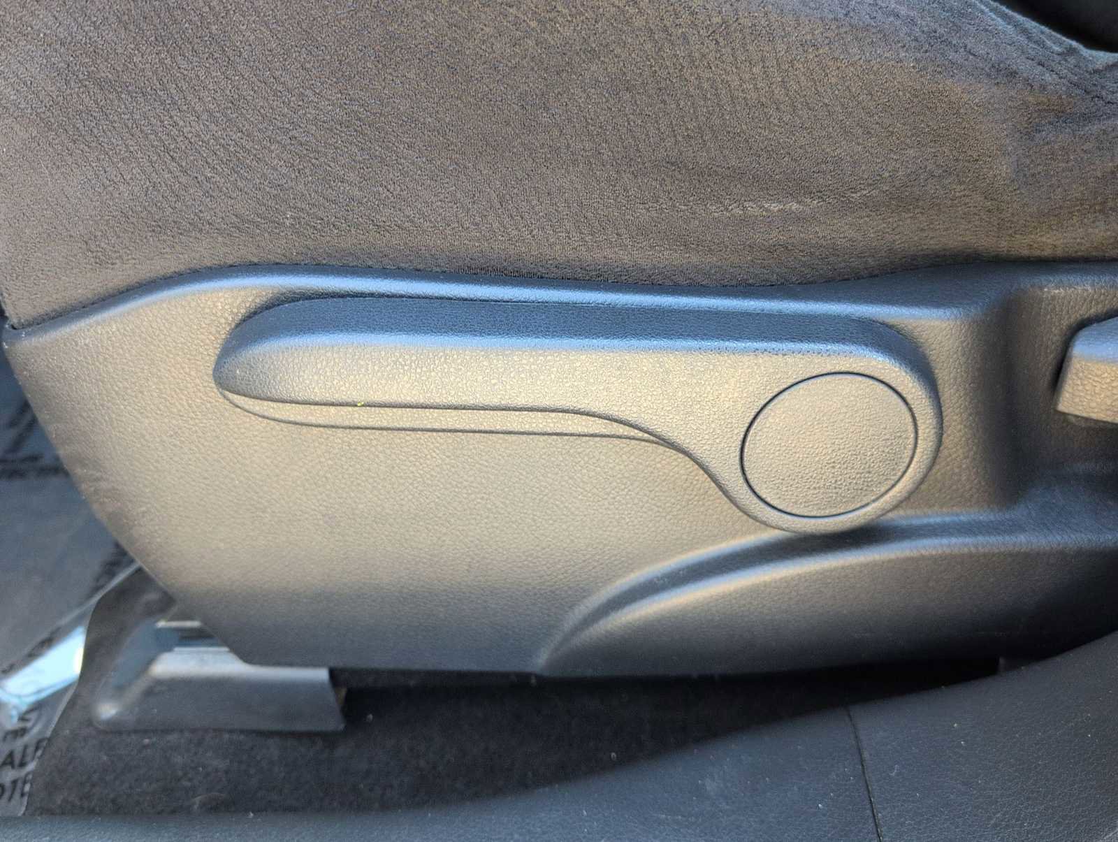 Used 2012 Nissan Murano S FWD image 18