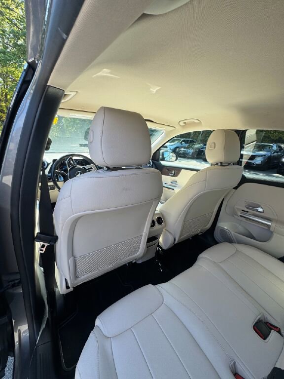 Certified 2023 Mercedes-Benz GLA 250 4MATIC image 17