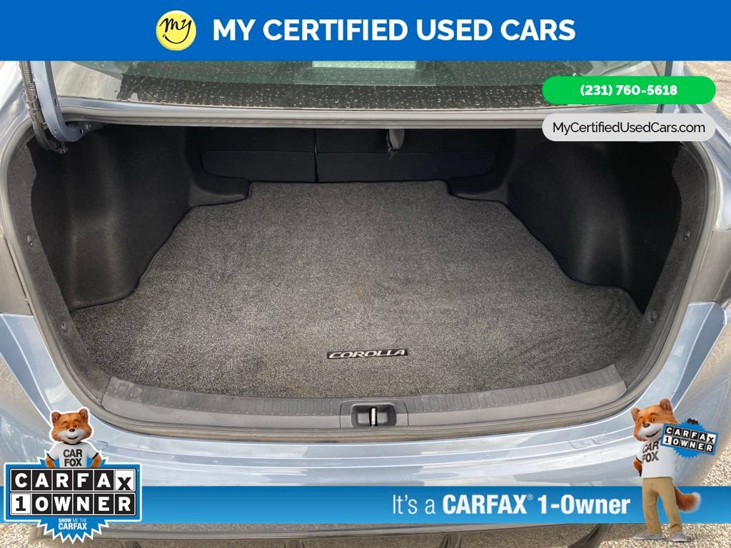 Used 2023 Toyota Corolla SE w/ Carpet Mat Package (TMS) FWD image 7