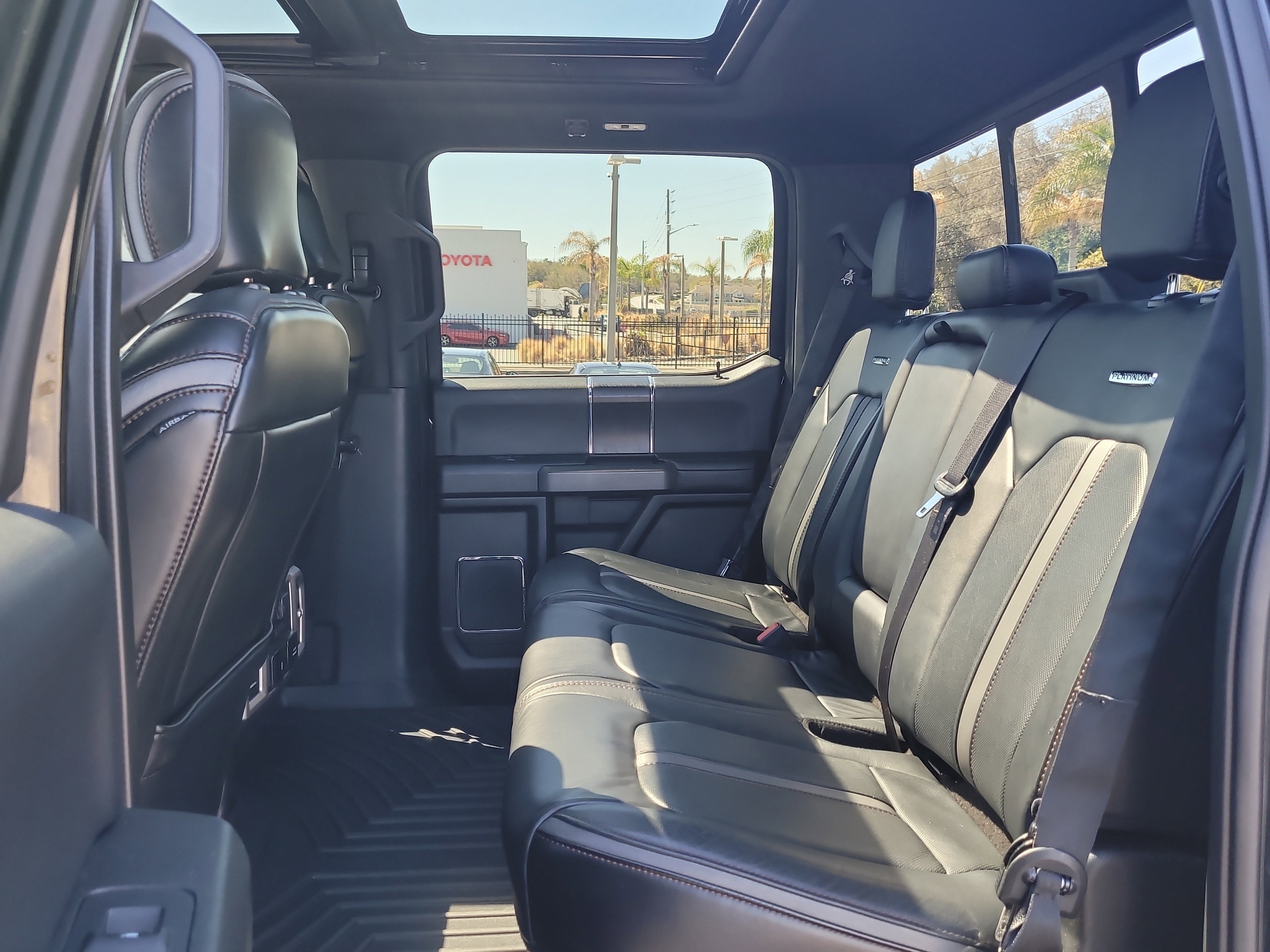 Used 2019 Ford F150 Platinum w/ Equipment Group 701A Luxury image 15