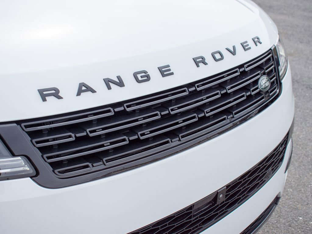 New 2026 Land Rover Range Rover Sport SE image 15