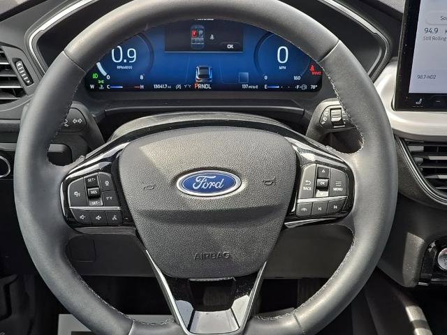 Certified 2023 Ford Escape Platinum w/ Premium Technology Package image 25