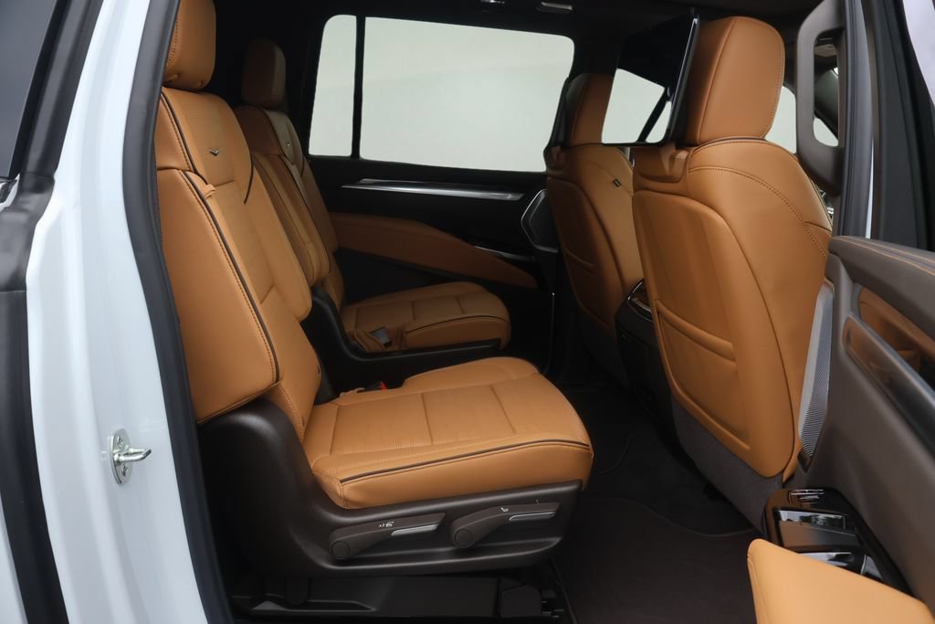 New 2026 Cadillac Escalade ESV Luxury w/ Touring Package RWD image 20