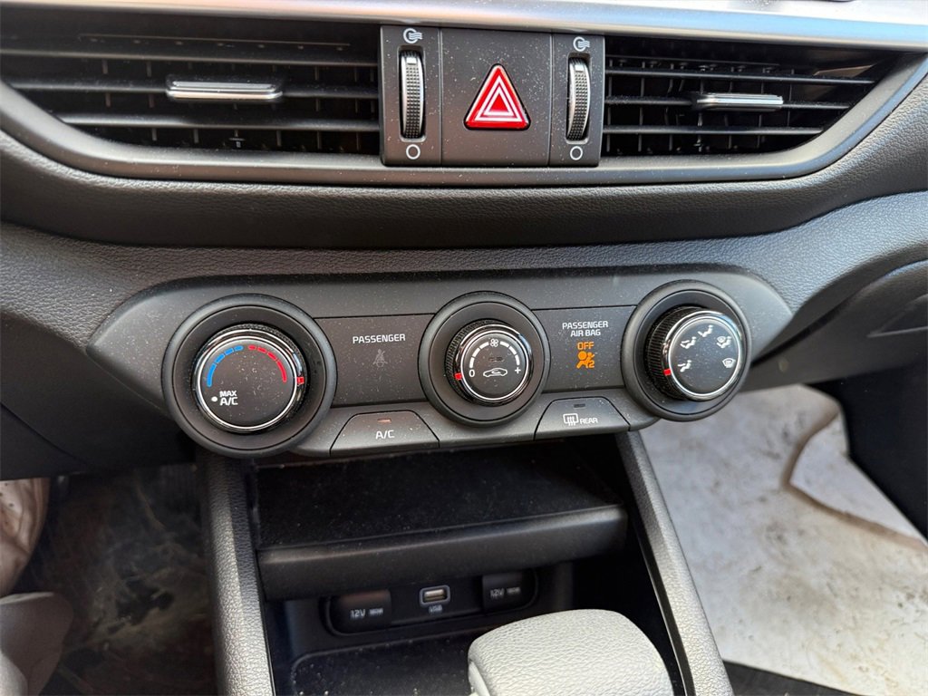 Certified 2023 Kia Forte LXS image 32
