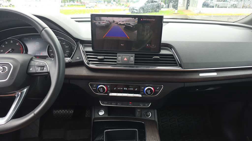 Used 2023 Audi Q5 2.0T Premium w/ Convenience Package AWD/4WD image 25