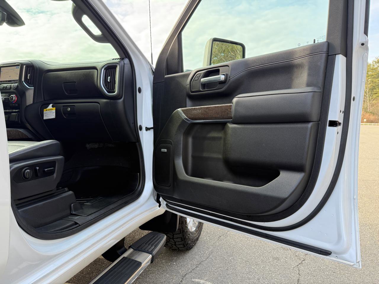 Used 2021 GMC Sierra 2500 Denali w/ Technology Package image 40