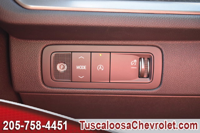 New 2027 Chevrolet Traverse LT w/ Driver Confidence Package FWD image 36