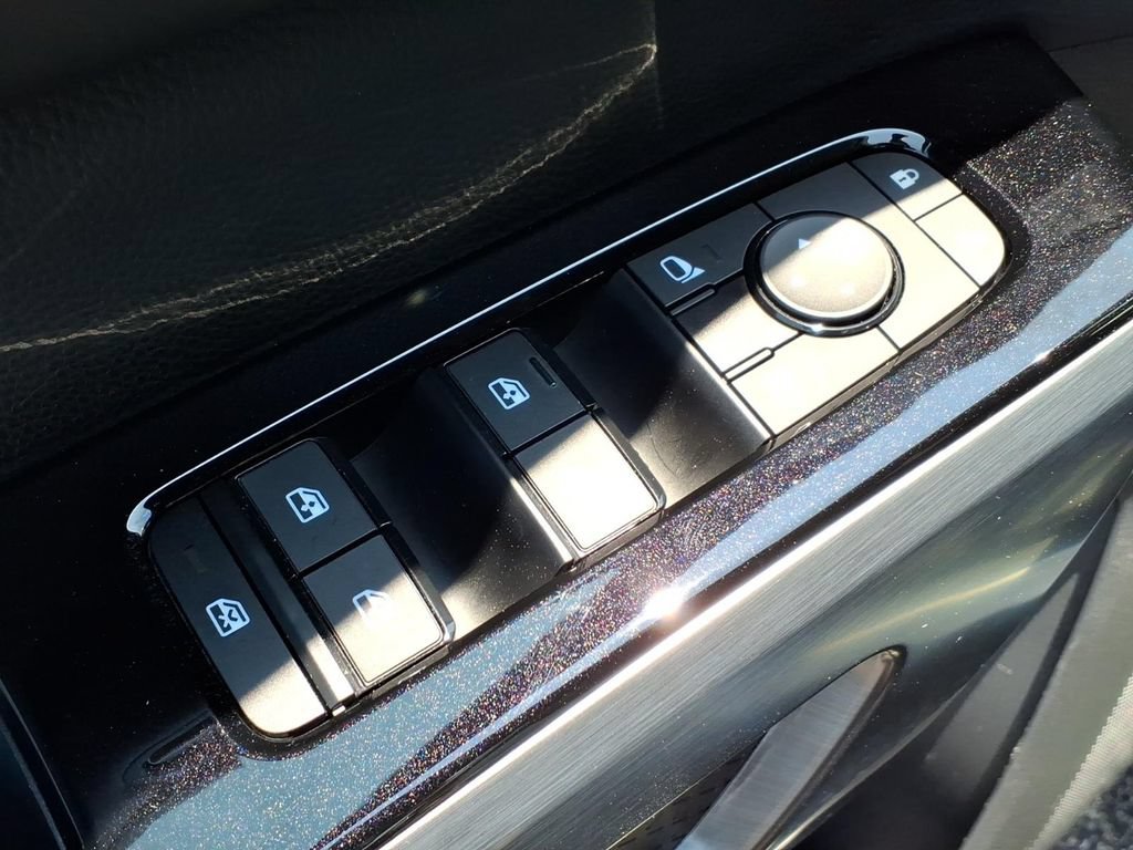 Certified 2024 Nissan Pathfinder SL AWD/4WD image 19