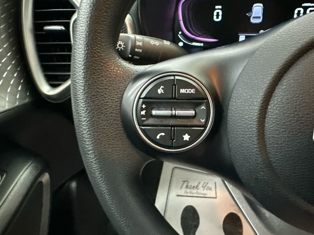 Used 2024 Kia Soul LX w/ Option Group 015 FWD image 24