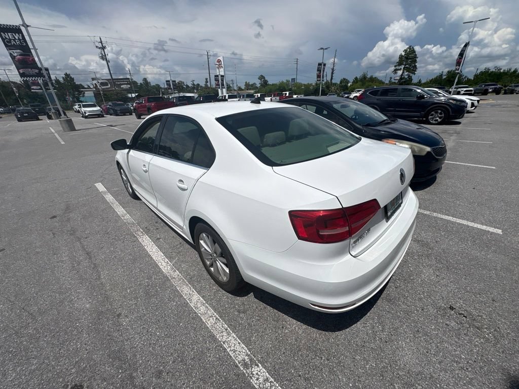 Used 2015 Volkswagen Jetta TDI SE FWD image 17