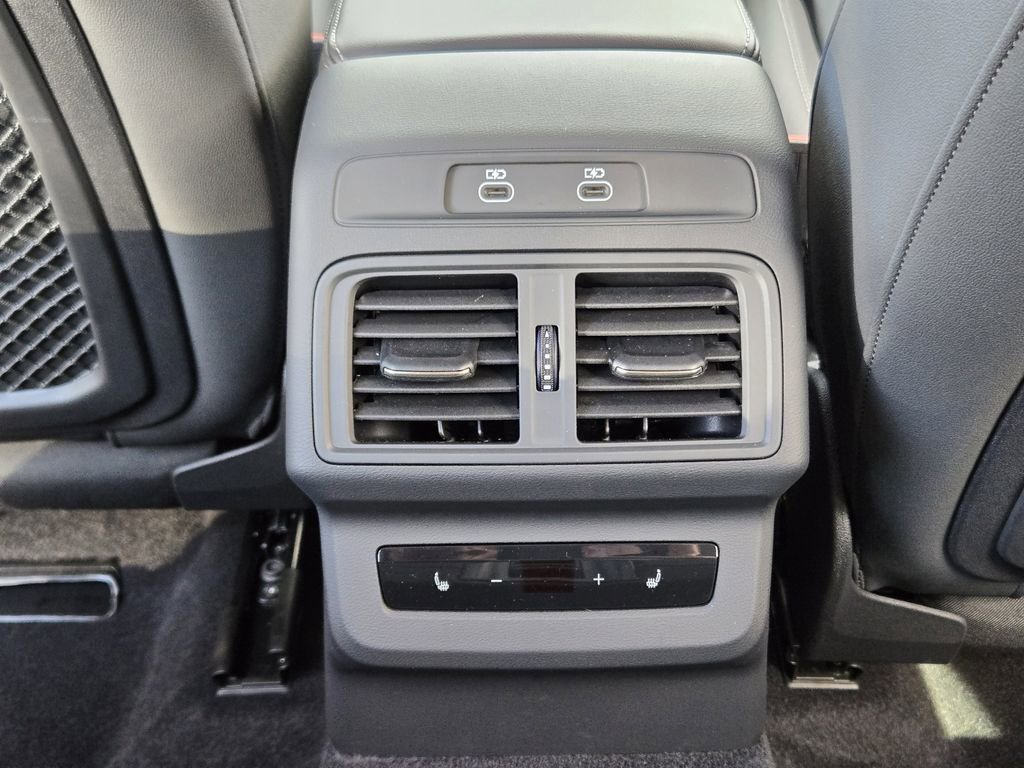 Certified 2025 Audi Q5 Prestige image 38