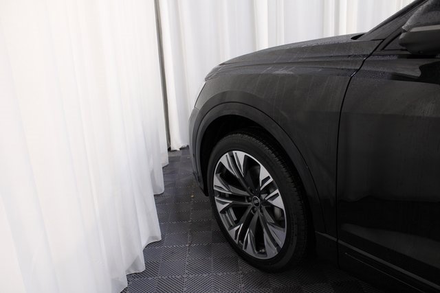 New 2025 Audi Q8 Premium image 23