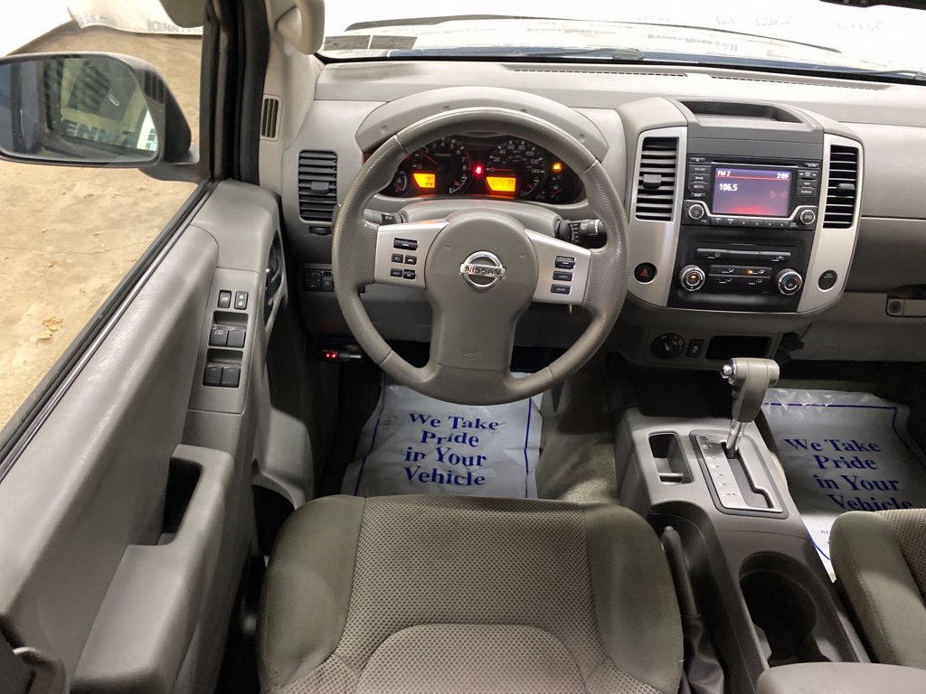 Used 2015 Nissan Frontier SV AWD/4WD image 16