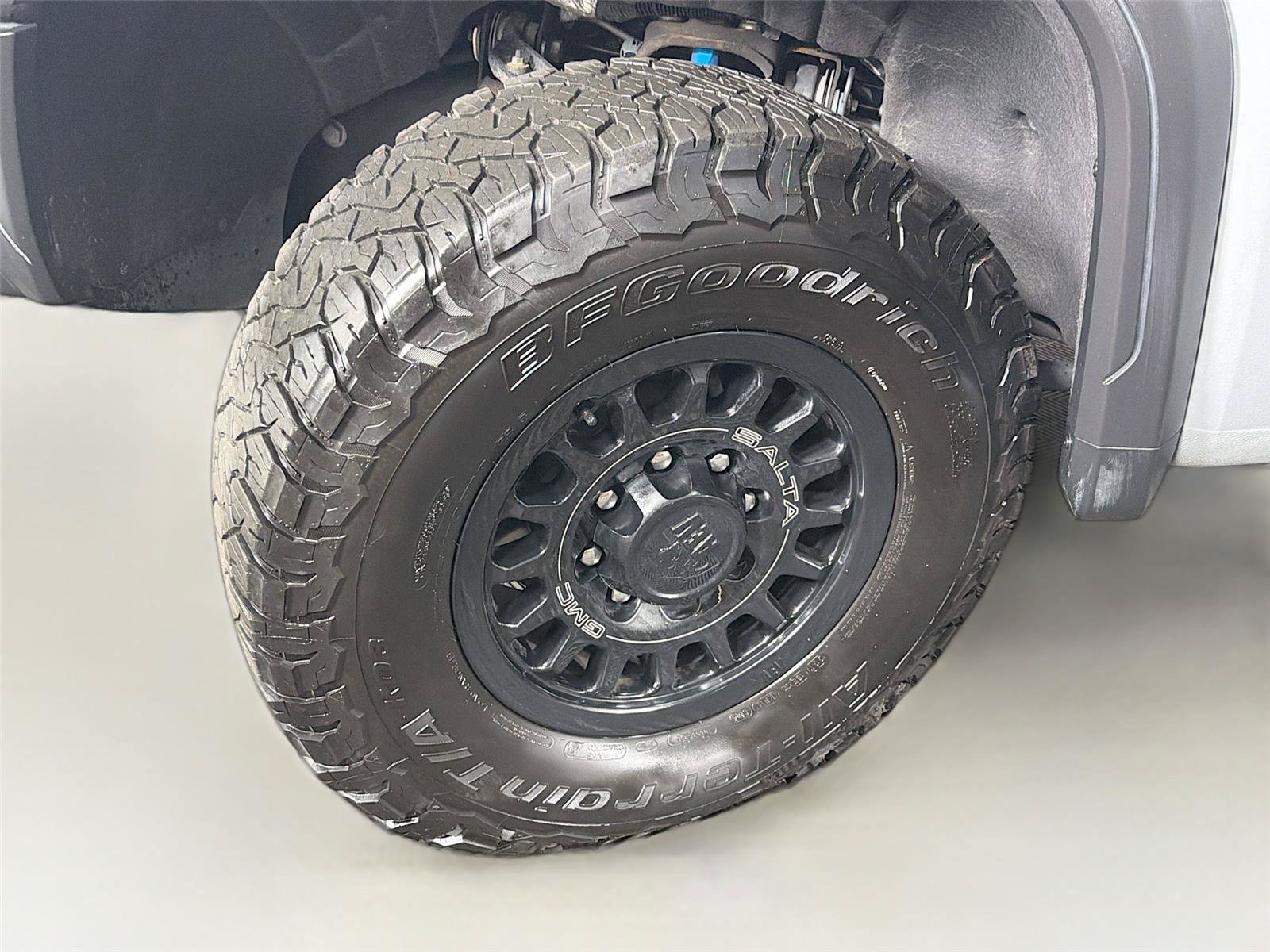 Used 2024 GMC Sierra 2500 AT4X w/ AT4X AEV Edition AWD/4WD image 38