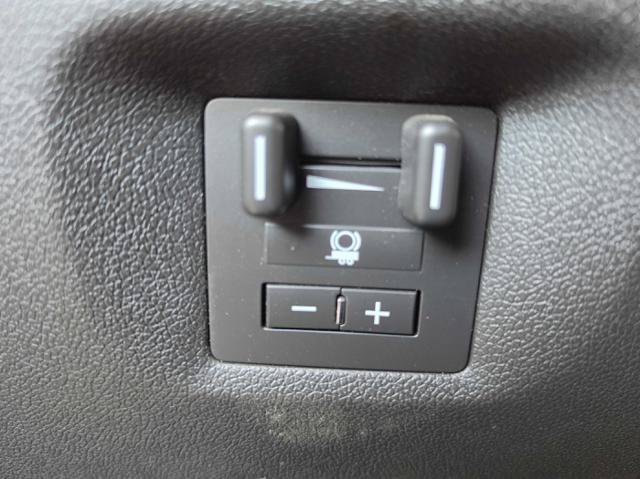 Used 2013 GMC Yukon SLT AWD/4WD image 24