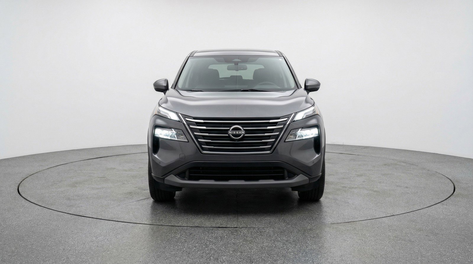 Used 2025 Nissan Rogue SV AWD/4WD image 2