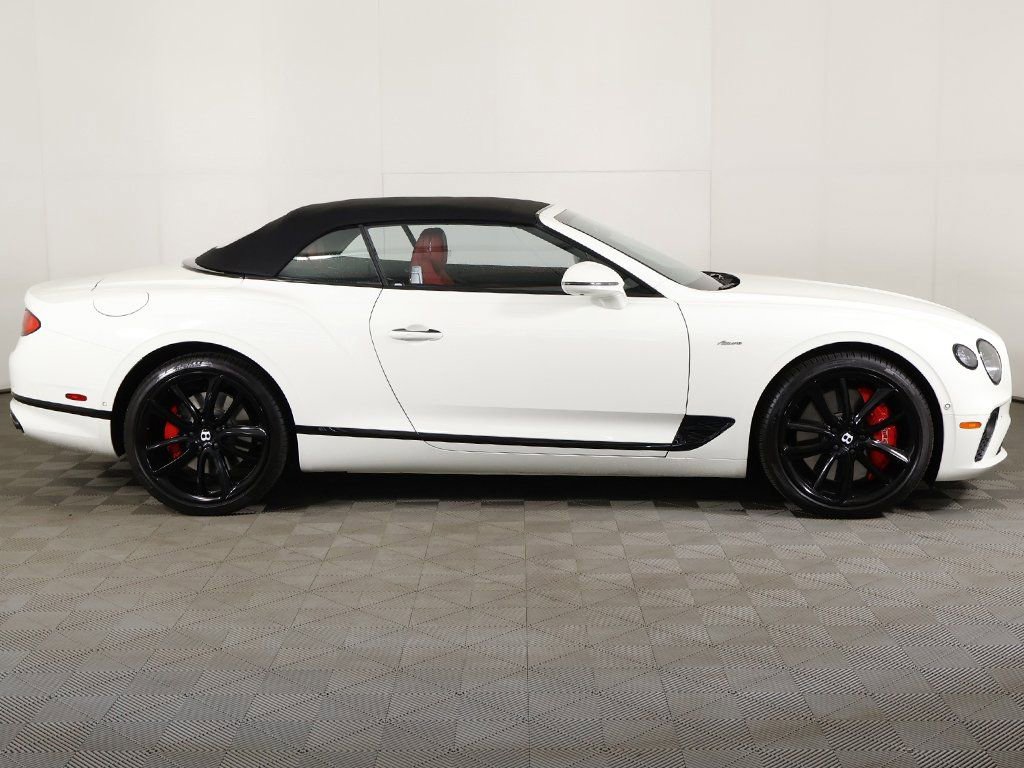 Used 2023 Bentley Continental GT Azure image 17