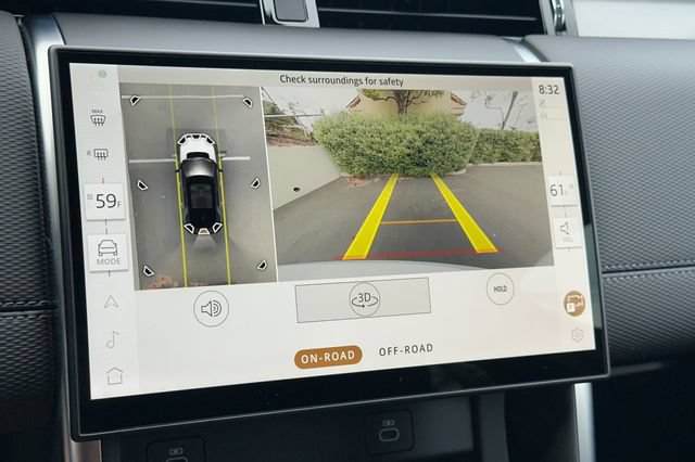 Certified 2025 Land Rover Discovery Sport Dynamic SE AWD/4WD image 19