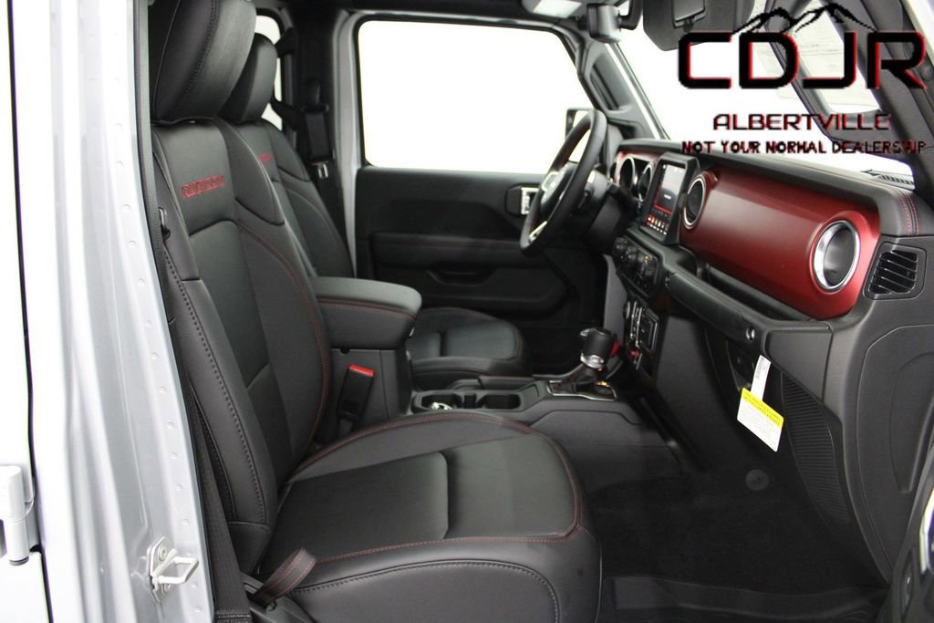 Used 2023 Jeep Gladiator Rubicon w/ Cold Weather Group image 24