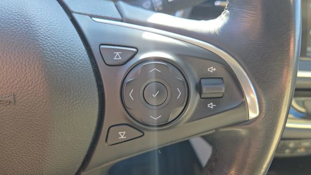 Used 2019 Buick Enclave Essence image 9