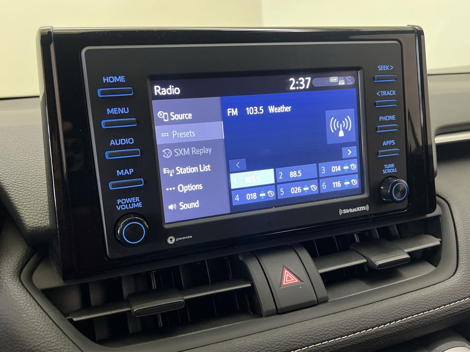 Used 2020 Toyota RAV4 LE w/ All Weather Liner Package AWD/4WD image 17
