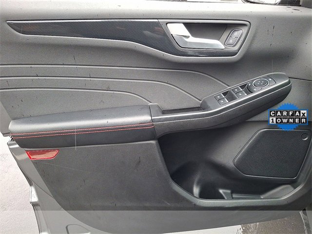 Used 2025 Ford Escape ST-Line image 12