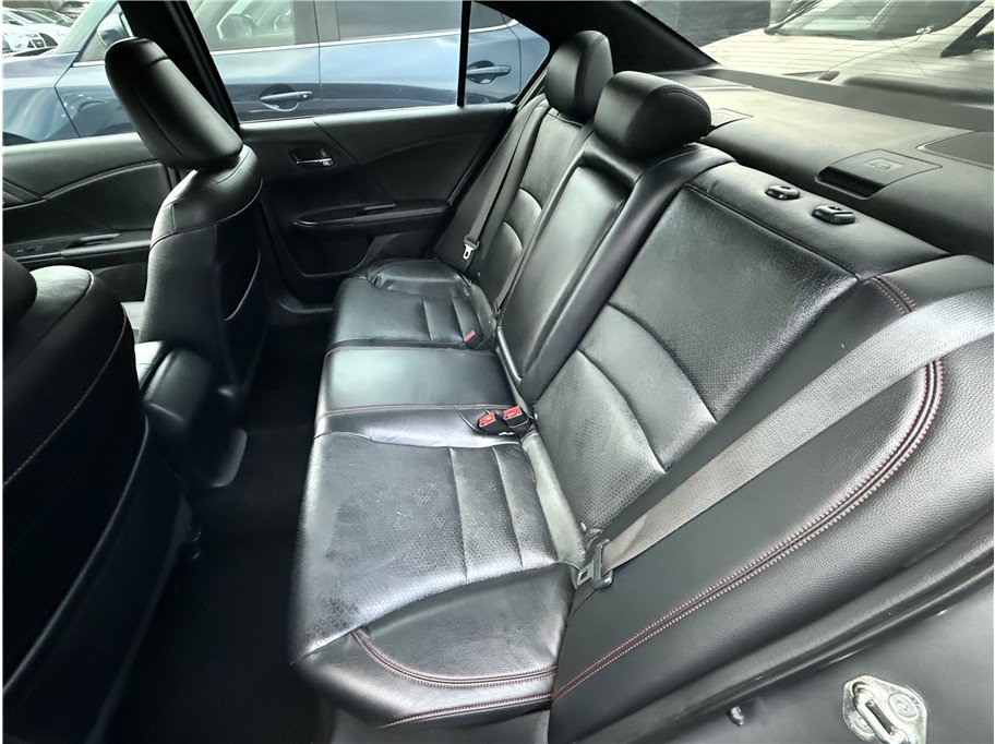 Used 2017 Honda Accord Sport Special Edition image 43