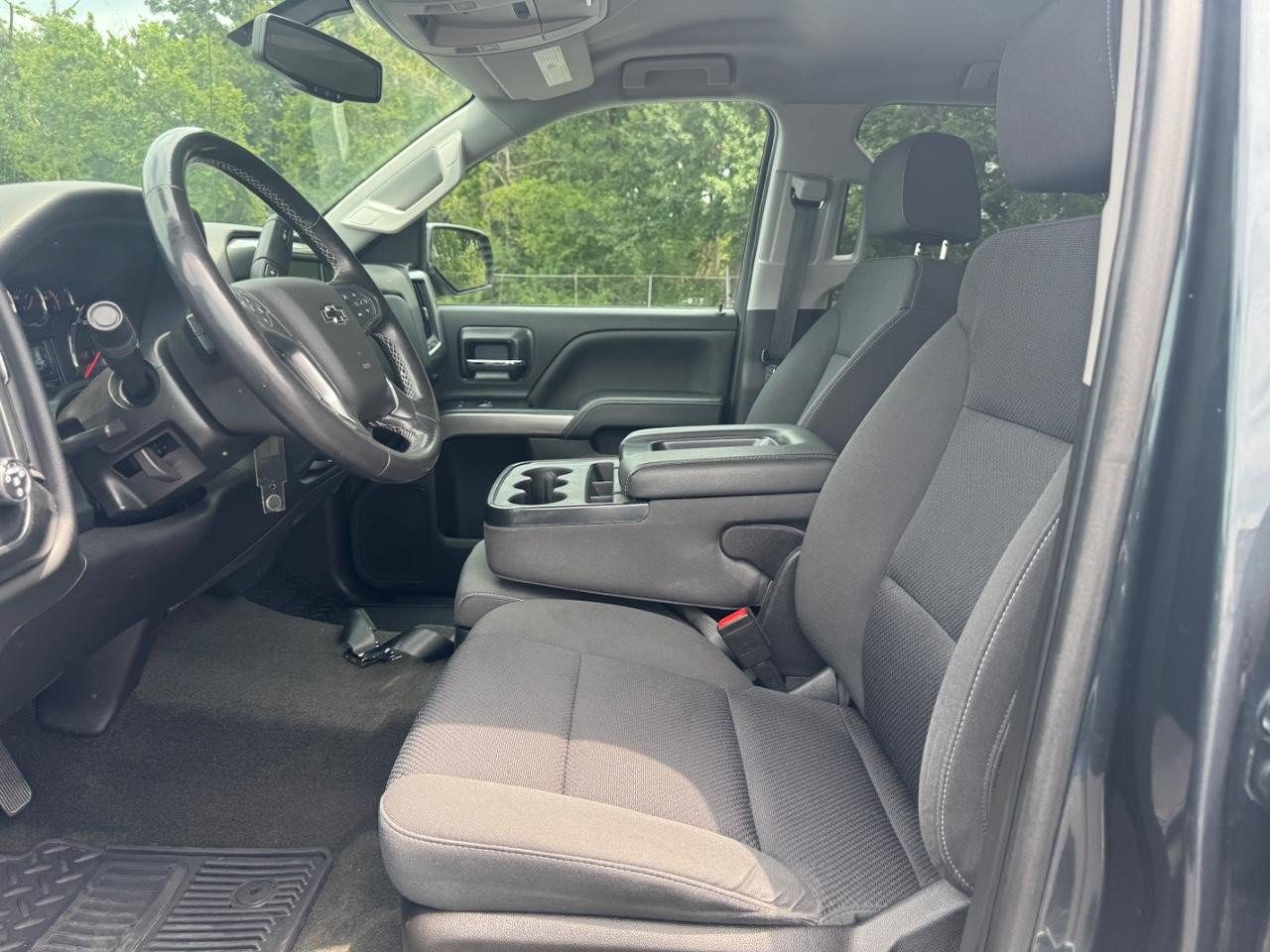 Used 2018 Chevrolet Silverado 1500 LT w/ All Star Edition AWD/4WD image 18