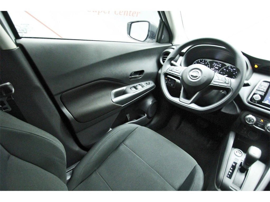 Used 2025 Nissan Kicks Play S image 11