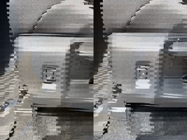 Used 2025 Toyota Tacoma SR image 18