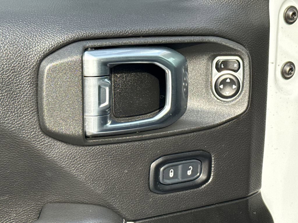 Certified 2023 Jeep Wrangler Unlimited Sahara image 25