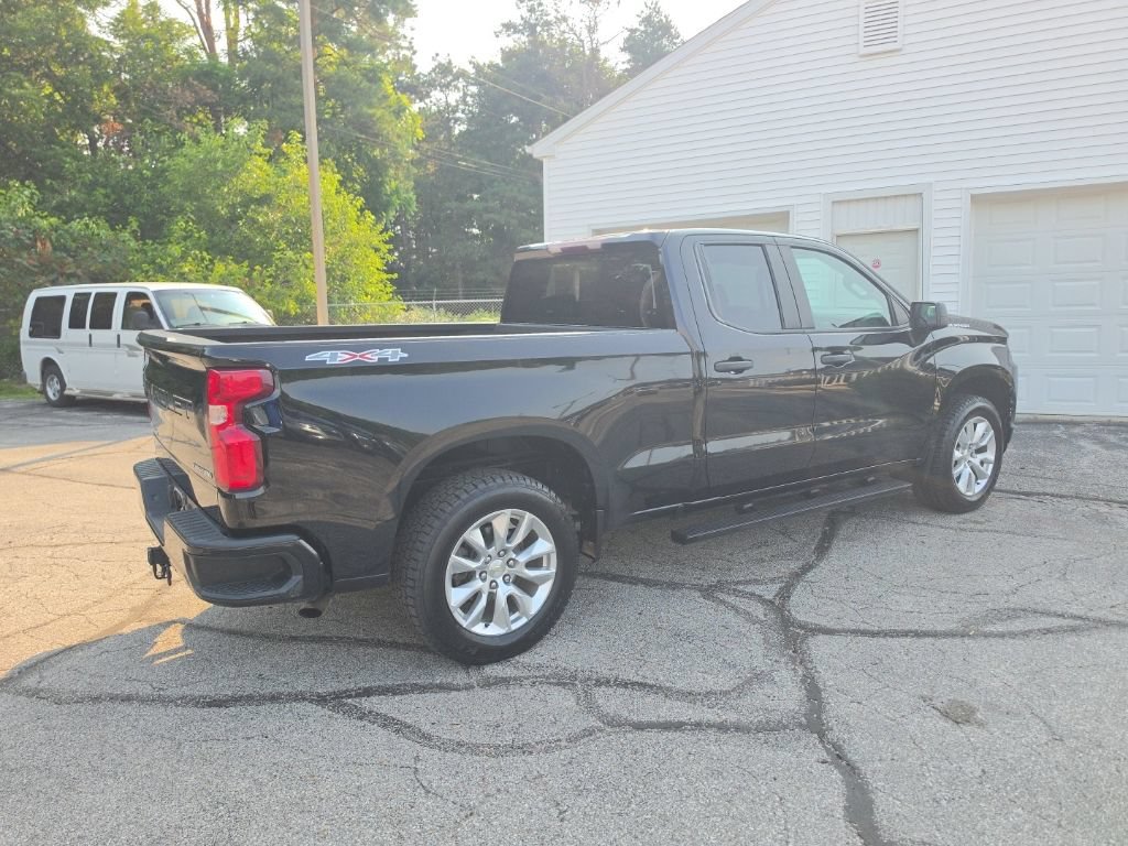 Certified 2020 Chevrolet Silverado 1500 Custom w/ Custom Value Package AWD/4WD image 5