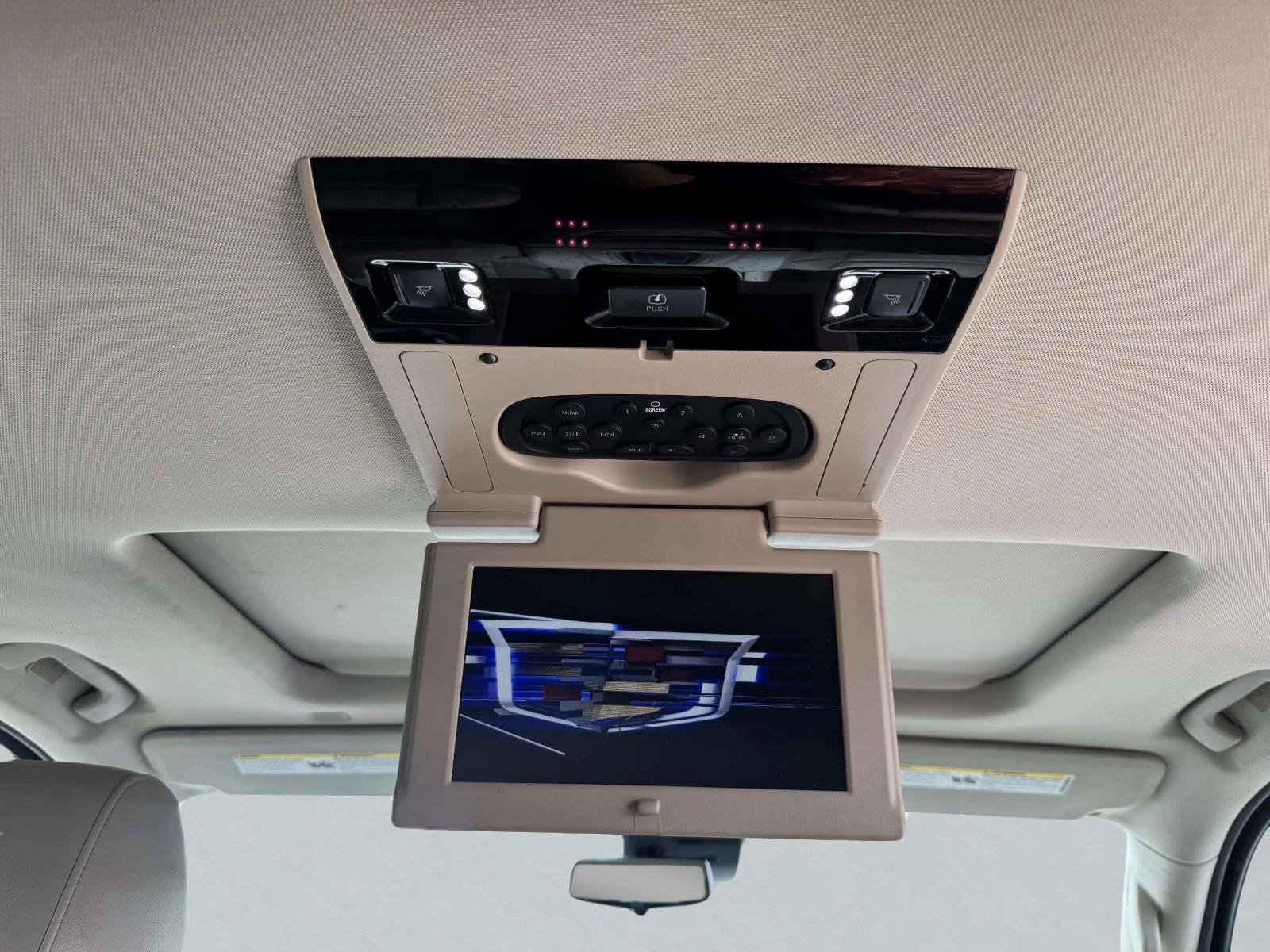 Used 2020 Cadillac Escalade Premium Luxury AWD/4WD image 51