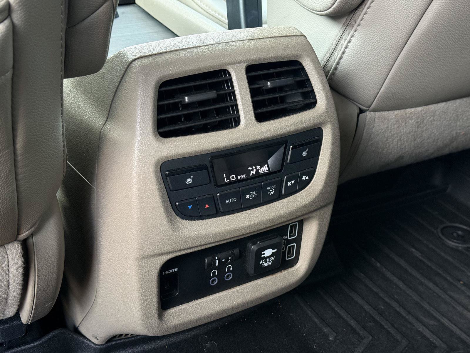 Certified 2021 Honda Pilot Touring image 28