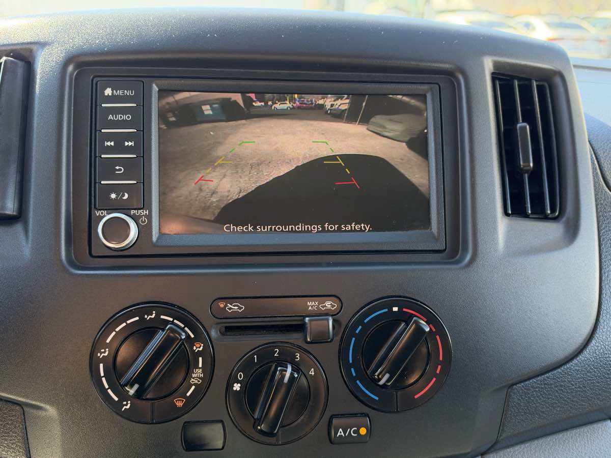 Used 2020 Nissan NV200 S FWD image 24
