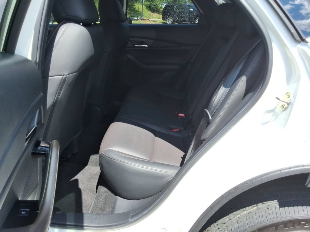 Used 2021 MAZDA CX-30 AWD 2.5 S w/ Premium Package image 18