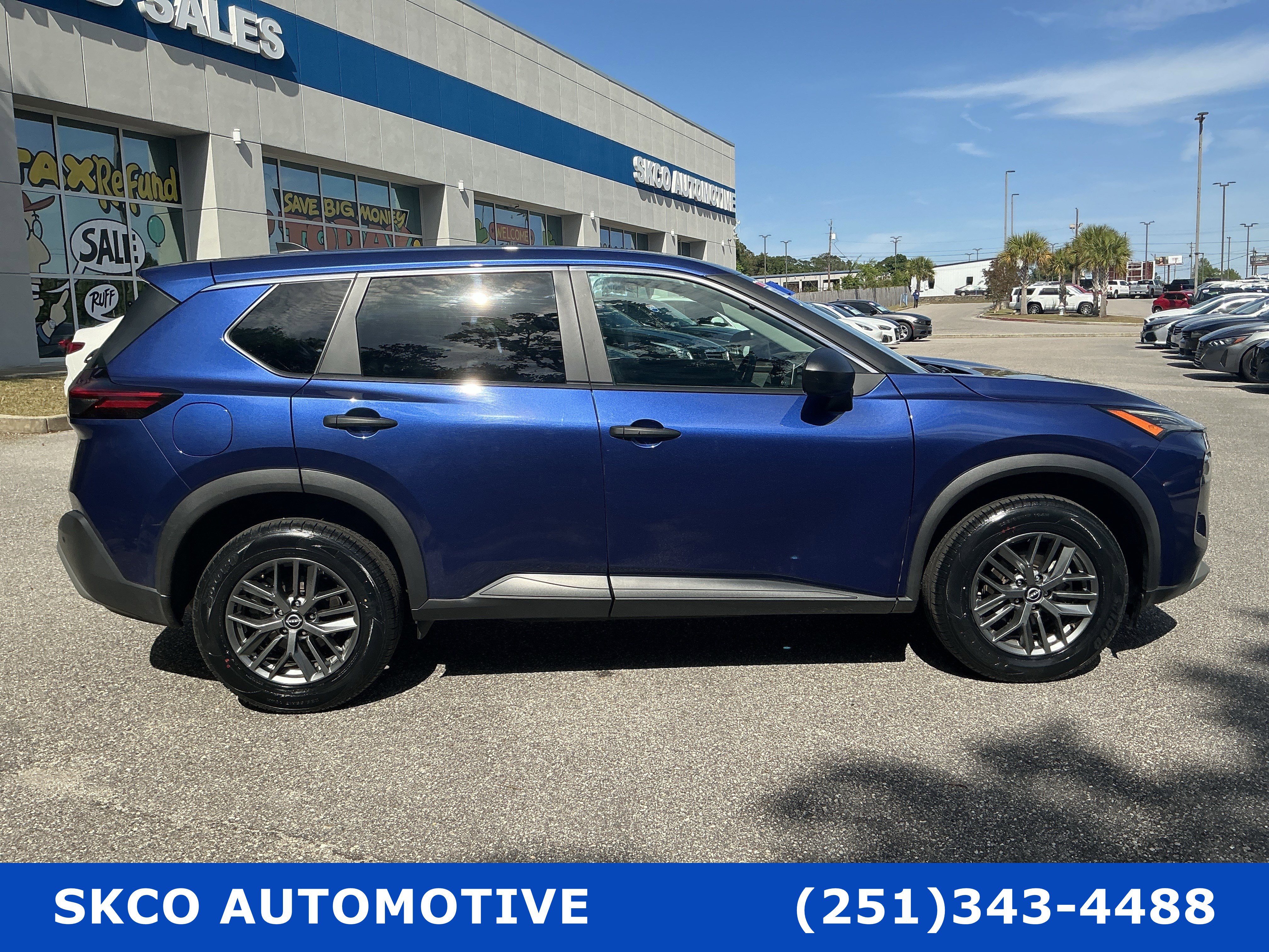 Used 2023 Nissan Rogue S FWD image 7